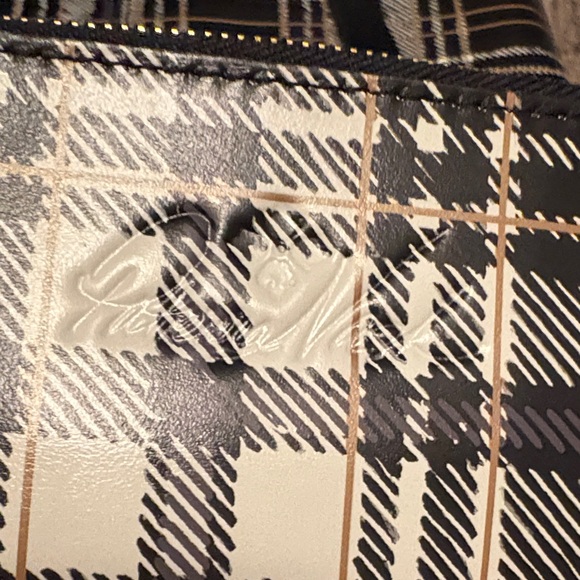 NWT Patricia Nash Nazari Leather Wallet in the Black and White and Tote - Picture 6 of 9